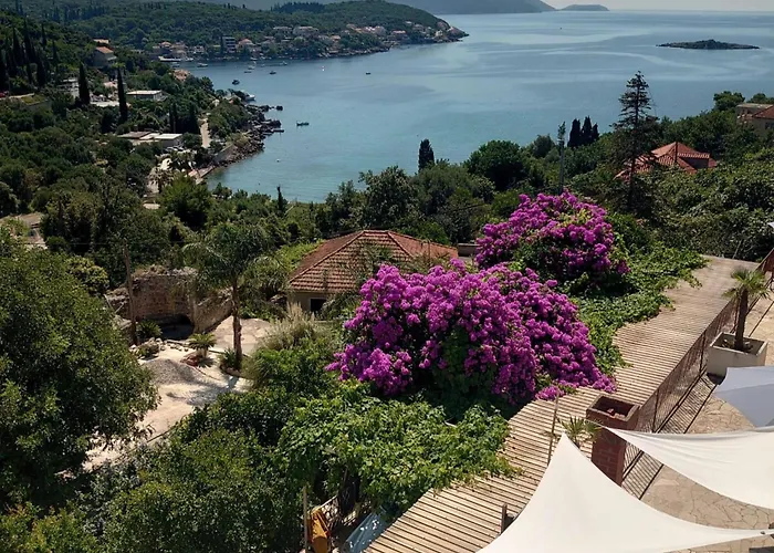 公寓 Peragi - Triple With Balcony And Private External Bathroom *