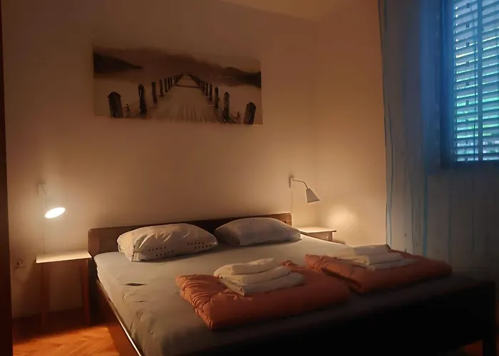 Peragi - Triple With Balcony And Private External Bathroom 公寓 *